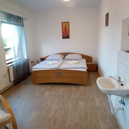 Homestay U Nahonu Mesto Touskov